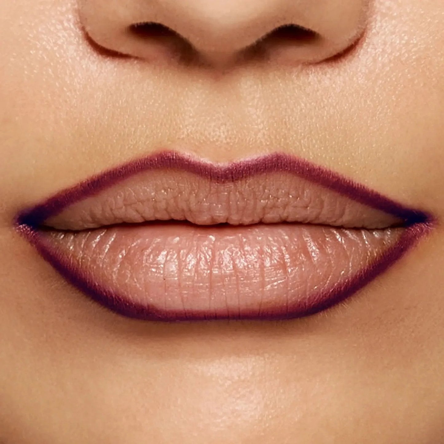 Glide Lip Liner — Creamy, Blendable Color with Smooth Application